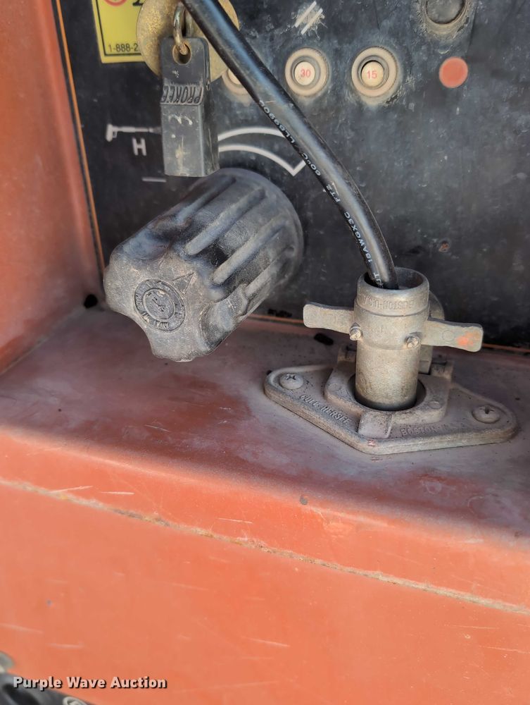 image for item EG2732 2005 Ditch Witch FX30S vacuum excavator