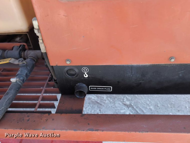 image for item EG2732 2005 Ditch Witch FX30S vacuum excavator