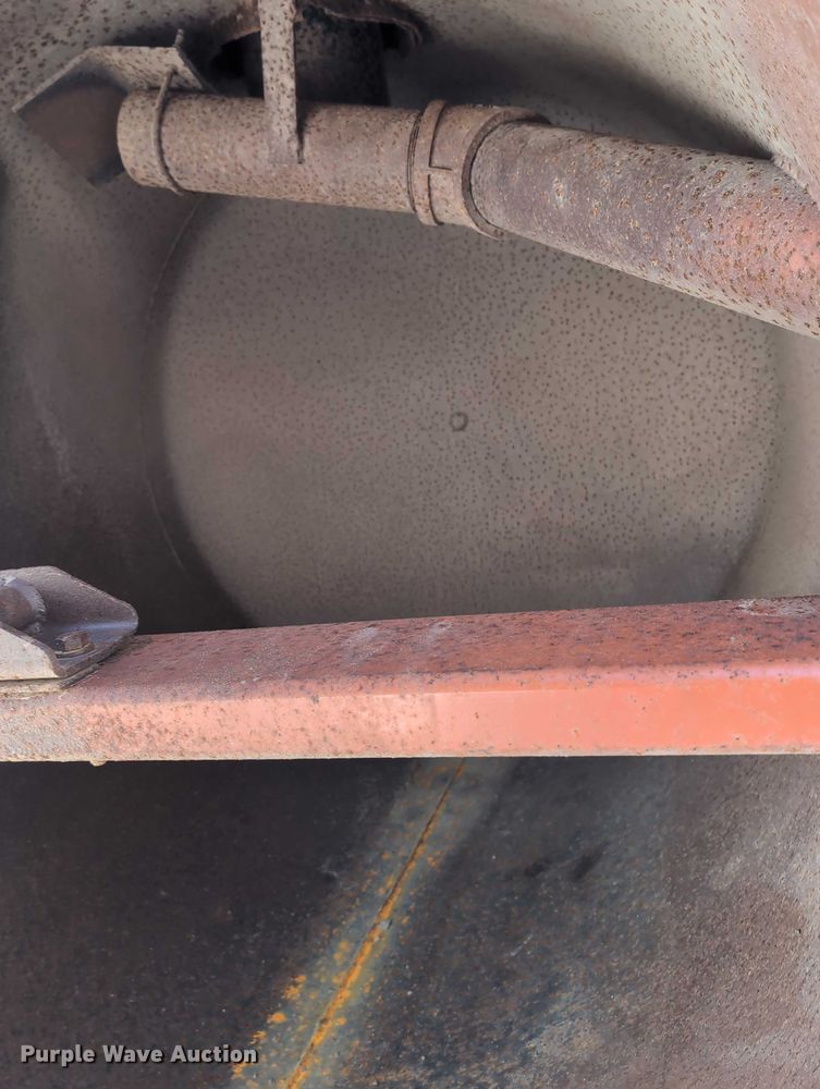 image for item EG2732 2005 Ditch Witch FX30S vacuum excavator