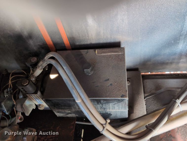 image for item EG2732 2005 Ditch Witch FX30S vacuum excavator