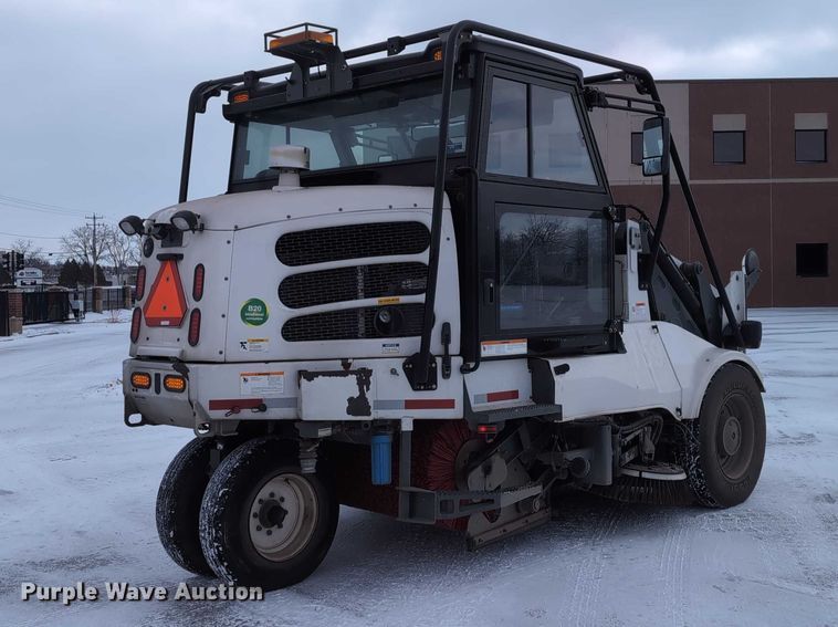 image for item EG2734 2009 Elgin Pelican NP street sweeper