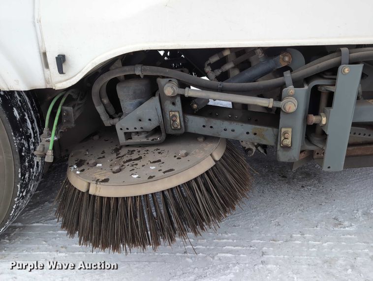image for item EG2734 2009 Elgin Pelican NP street sweeper