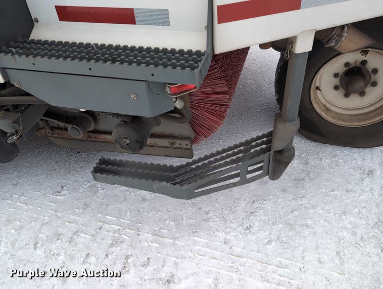 image for item EG2734 2009 Elgin Pelican NP street sweeper