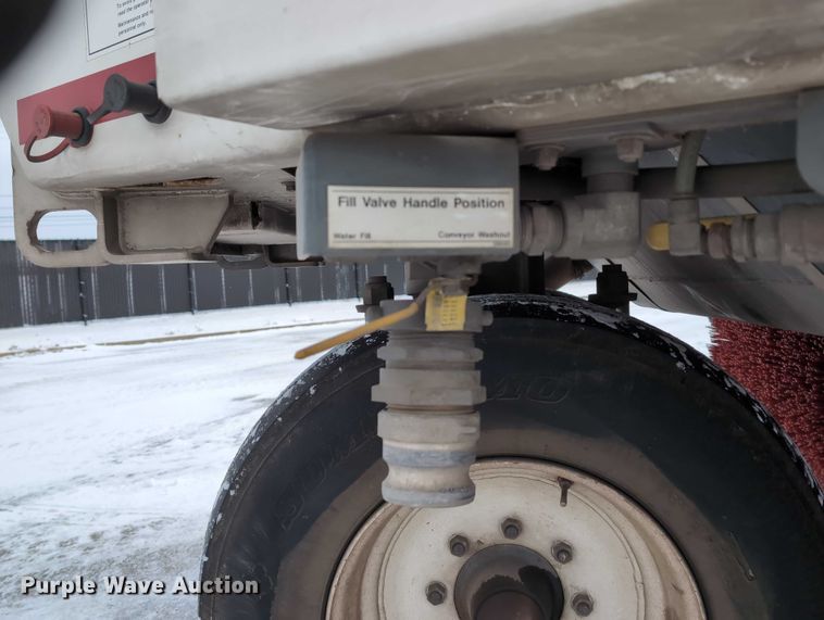 image for item EG2734 2009 Elgin Pelican NP street sweeper