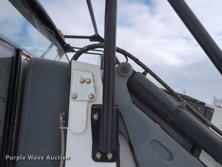 image for item EG2734 2009 Elgin Pelican NP street sweeper