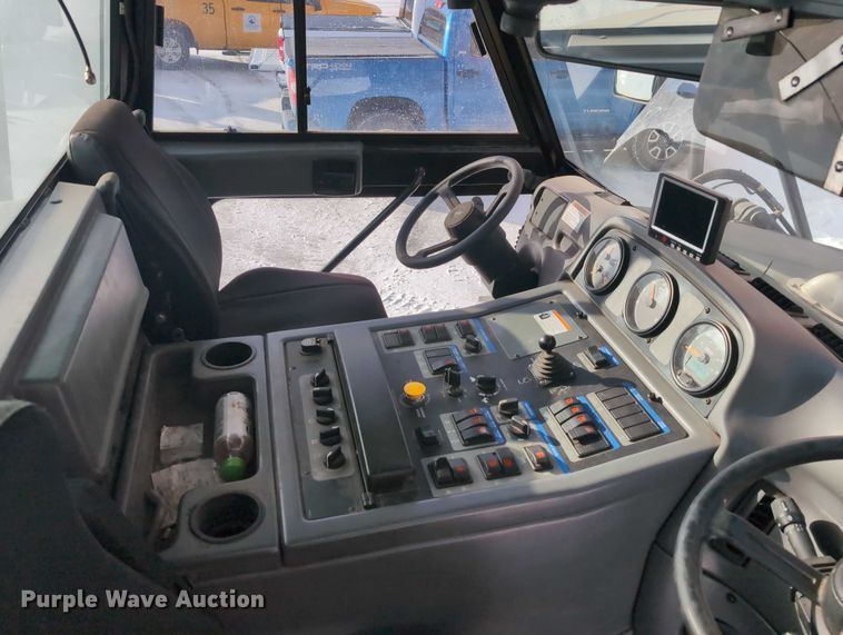 image for item EG2734 2009 Elgin Pelican NP street sweeper