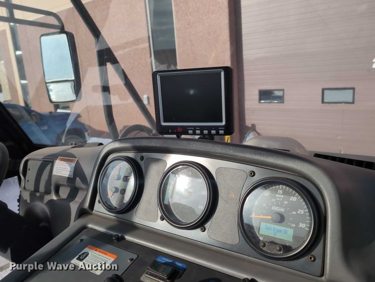 image for item EG2734 2009 Elgin Pelican NP street sweeper