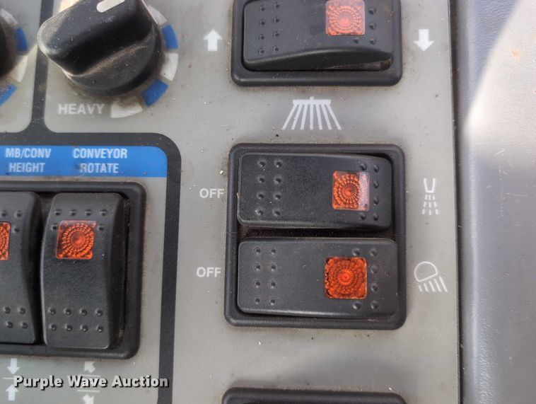 image for item EG2734 2009 Elgin Pelican NP street sweeper