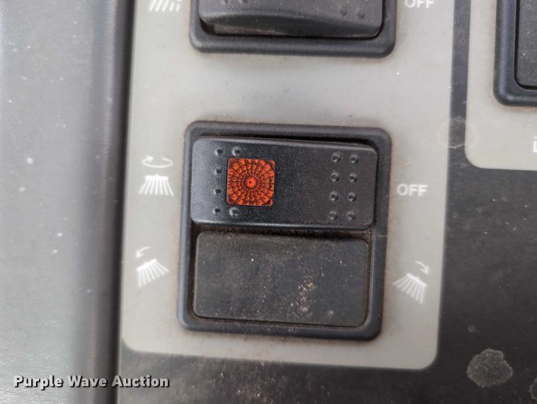 image for item EG2734 2009 Elgin Pelican NP street sweeper