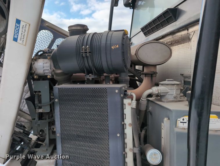 image for item EG2734 2009 Elgin Pelican NP street sweeper