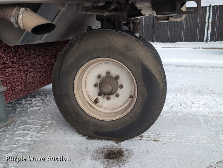 image for item EG2734 2009 Elgin Pelican NP street sweeper