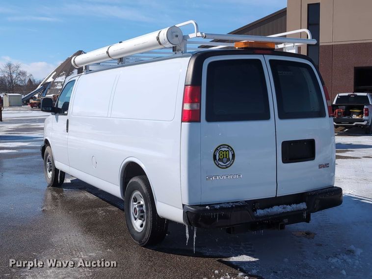 image for item EG2735 2008 GMC Savana G3500 van