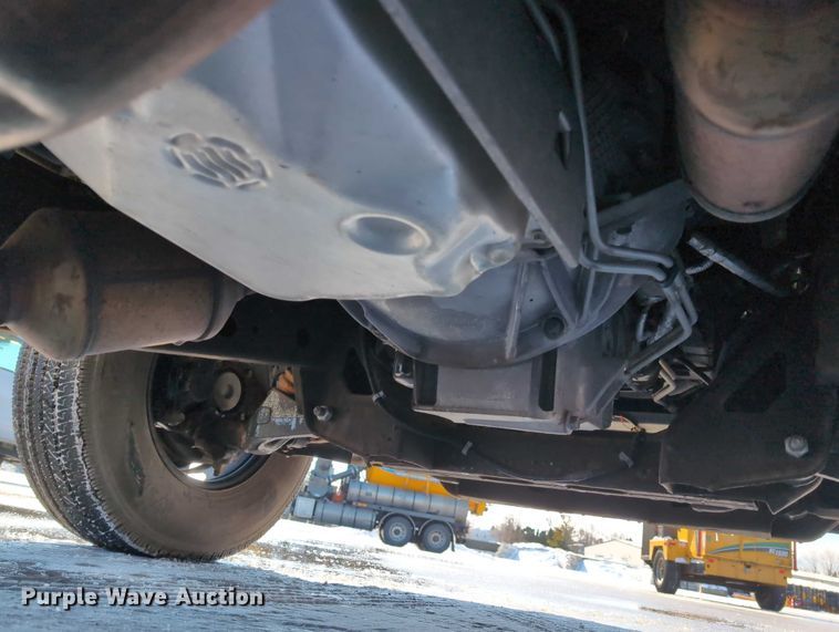 image for item EG2735 2008 GMC Savana G3500 van