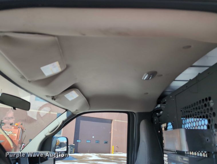 image for item EG2735 2008 GMC Savana G3500 van