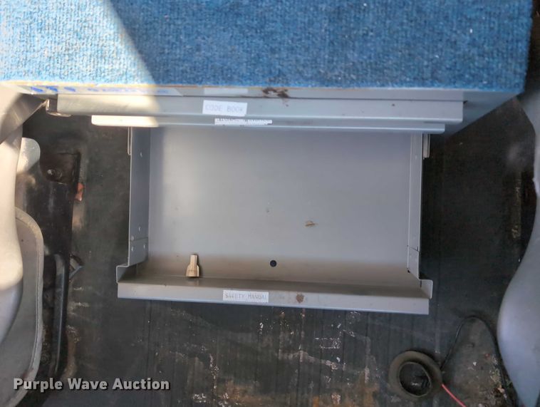 image for item EG2735 2008 GMC Savana G3500 van