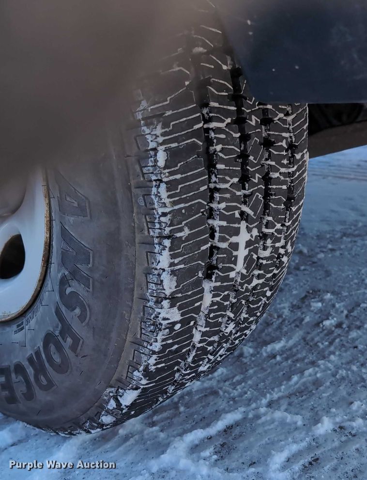 image for item EG2735 2008 GMC Savana G3500 van