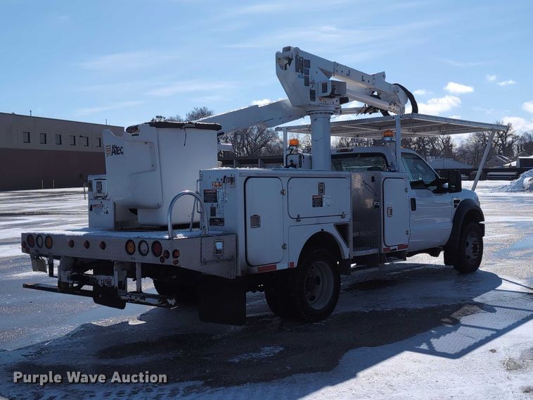 image for item EG2736 2009 Ford F450 Super Duty bucket truck