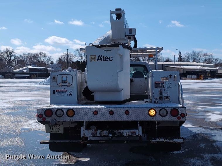 image for item EG2736 2009 Ford F450 Super Duty bucket truck