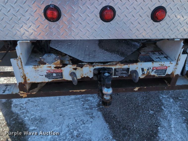 image for item EG2736 2009 Ford F450 Super Duty bucket truck