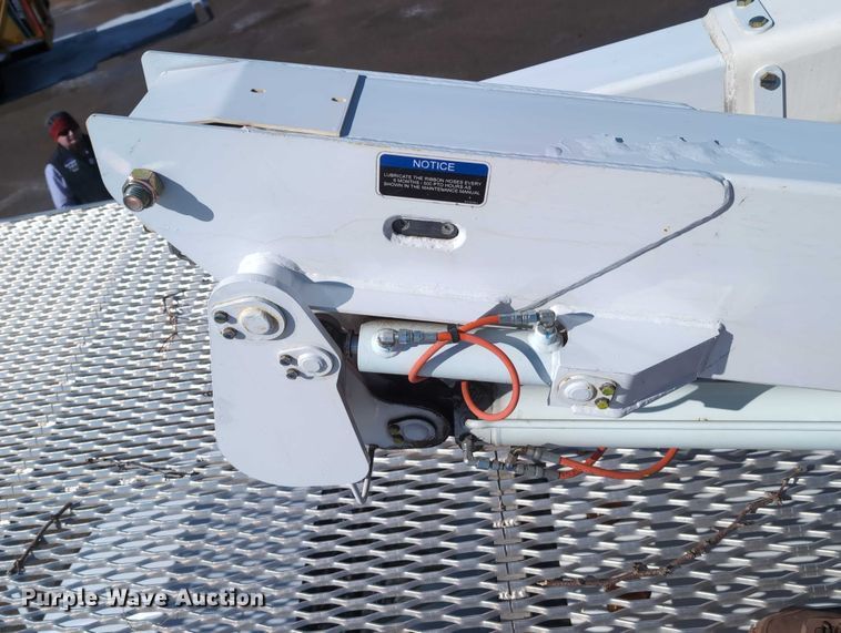 image for item EG2736 2009 Ford F450 Super Duty bucket truck