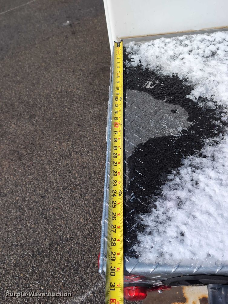 image for item EG2736 2009 Ford F450 Super Duty bucket truck