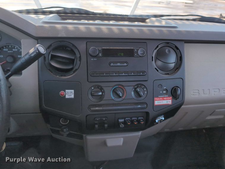 image for item EG2736 2009 Ford F450 Super Duty bucket truck