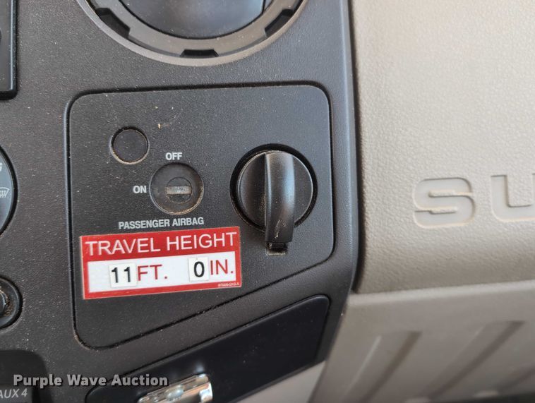 image for item EG2736 2009 Ford F450 Super Duty bucket truck