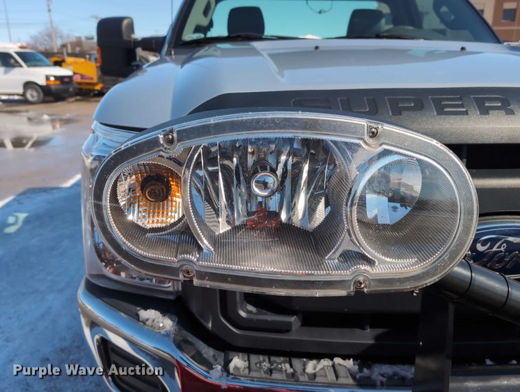 image for item EG2737 2012 Ford F250 Super Duty pickup truck