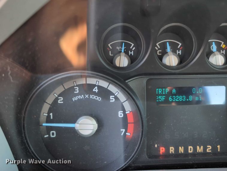 image for item EG2737 2012 Ford F250 Super Duty pickup truck