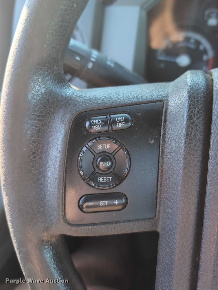 image for item EG2737 2012 Ford F250 Super Duty pickup truck