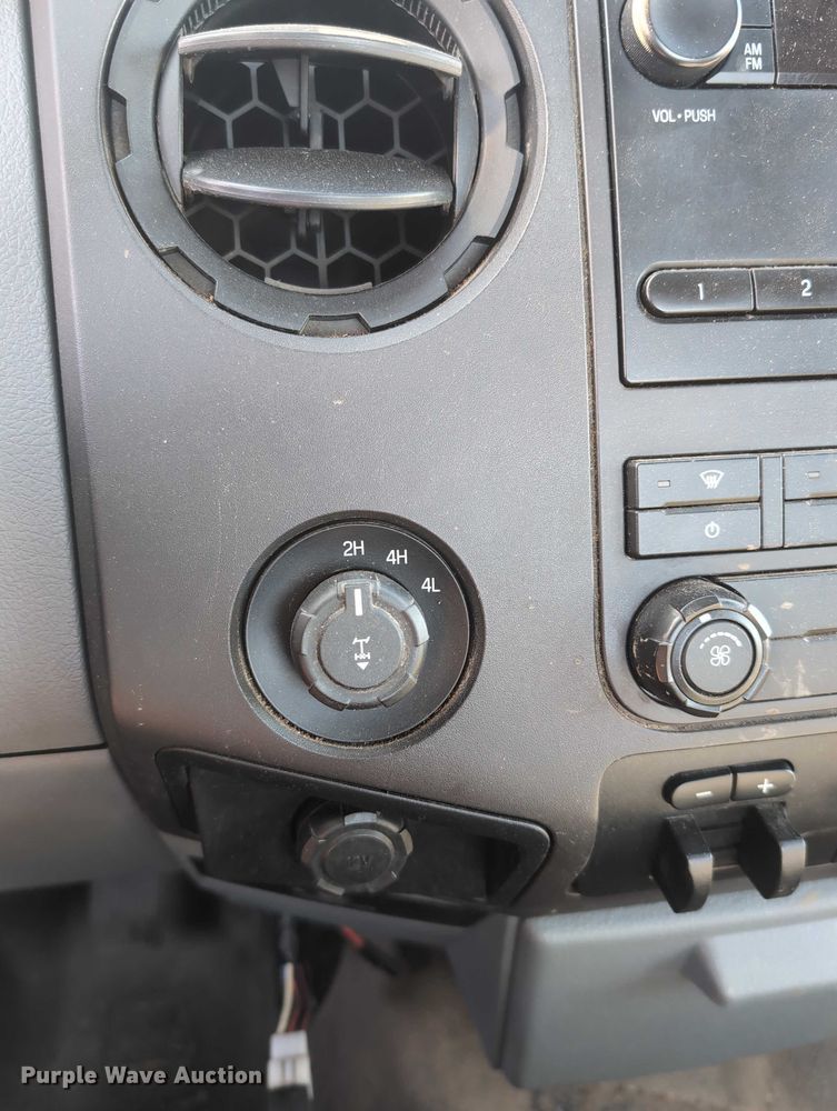 image for item EG2737 2012 Ford F250 Super Duty pickup truck