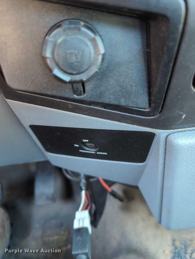 image for item EG2737 2012 Ford F250 Super Duty pickup truck