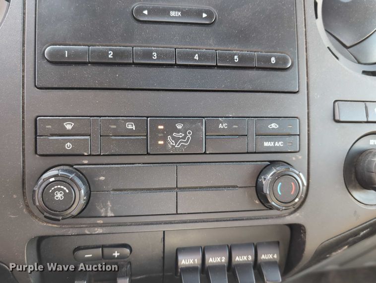 image for item EG2737 2012 Ford F250 Super Duty pickup truck