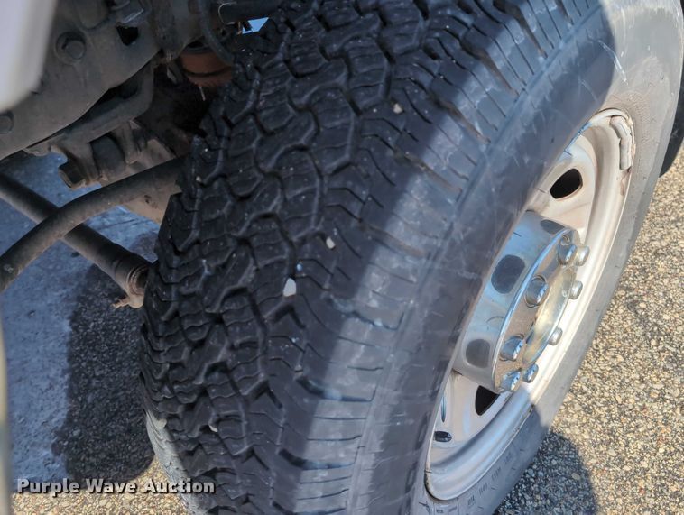 image for item EG2737 2012 Ford F250 Super Duty pickup truck