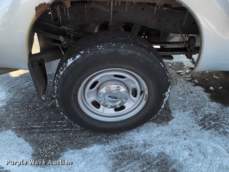 image for item EG2737 2012 Ford F250 Super Duty pickup truck