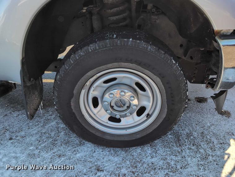 image for item EG2737 2012 Ford F250 Super Duty pickup truck