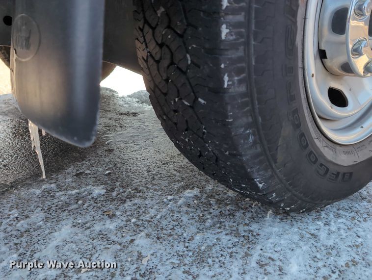 image for item EG2737 2012 Ford F250 Super Duty pickup truck