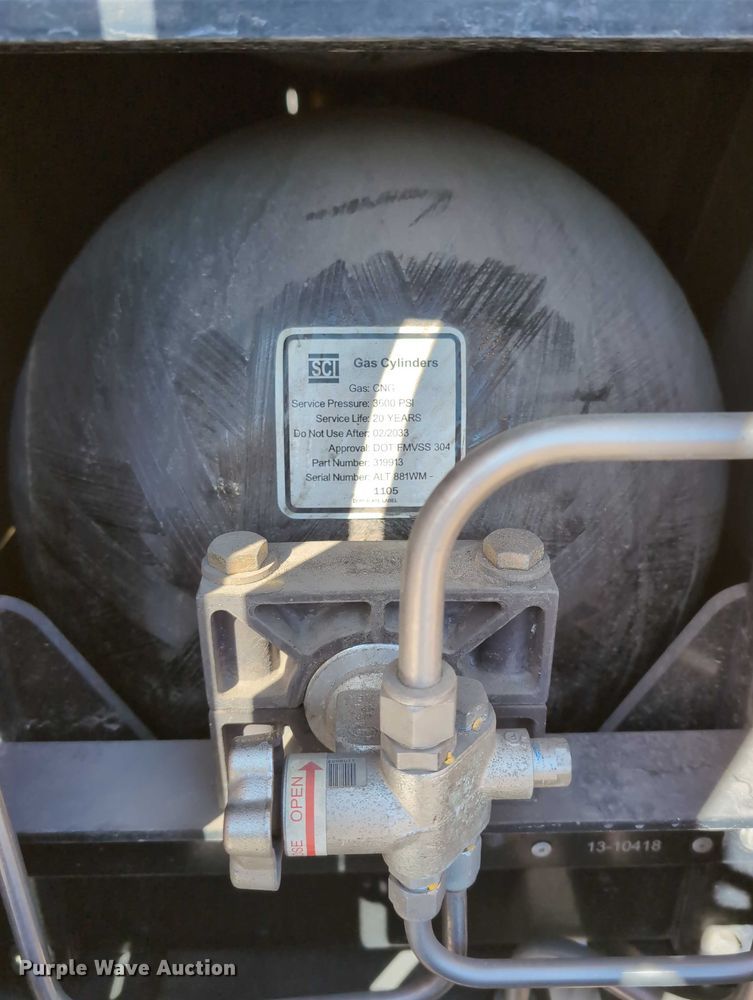 image for item EG2738 2014 Peterbilt 365 sewer jetter truck