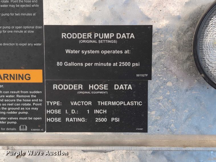 image for item EG2738 2014 Peterbilt 365 sewer jetter truck