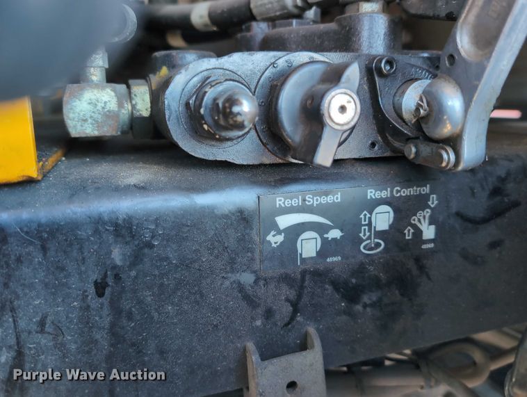 image for item EG2738 2014 Peterbilt 365 sewer jetter truck