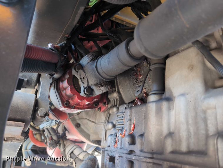 image for item EG2738 2014 Peterbilt 365 sewer jetter truck