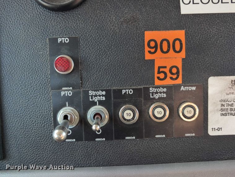 image for item EG2738 2014 Peterbilt 365 sewer jetter truck