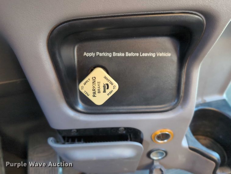 image for item EG2738 2014 Peterbilt 365 sewer jetter truck