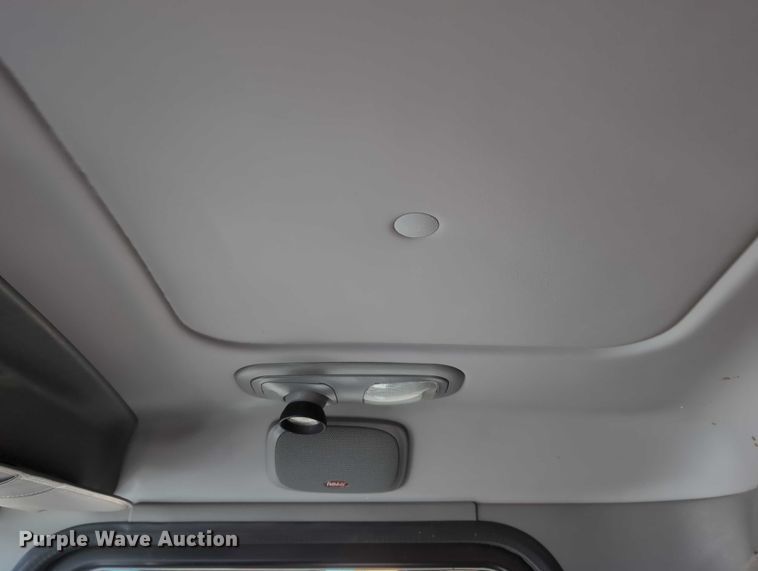 image for item EG2738 2014 Peterbilt 365 sewer jetter truck