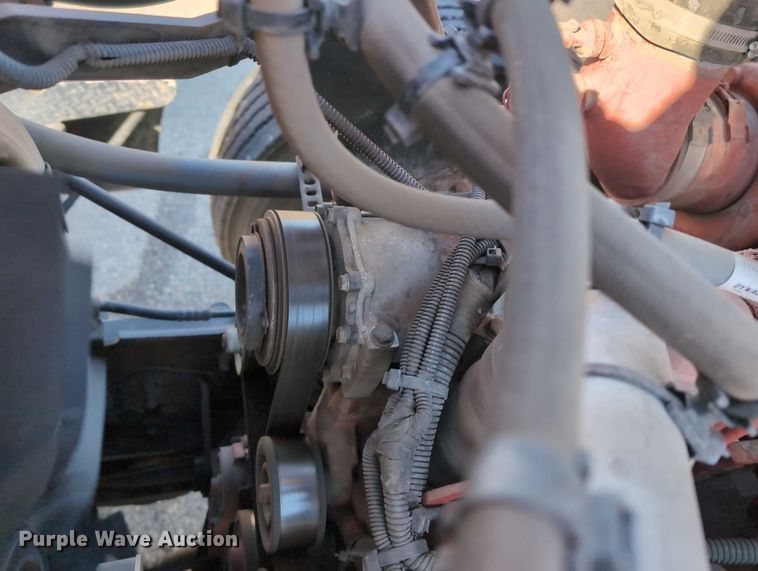 image for item EG2738 2014 Peterbilt 365 sewer jetter truck