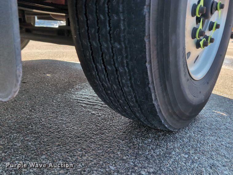 image for item EG2738 2014 Peterbilt 365 sewer jetter truck