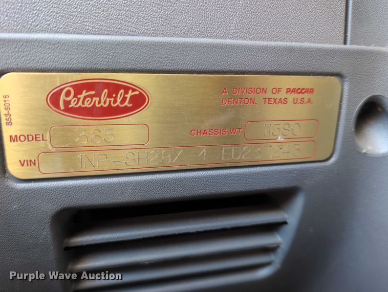 image for item EG2738 2014 Peterbilt 365 sewer jetter truck