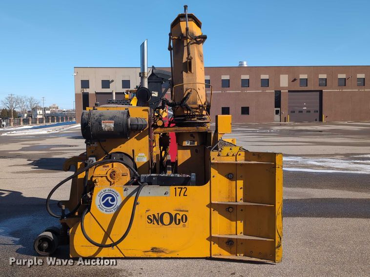 image for item EG2740 2009 Wausau MP-3D snow blower
