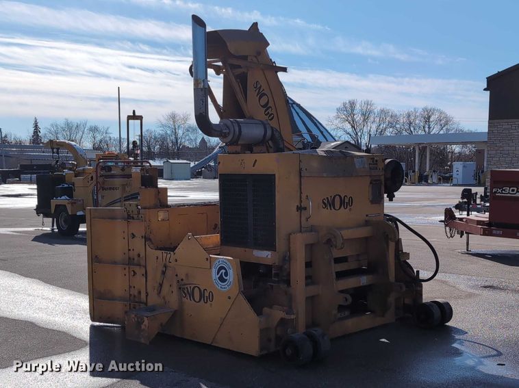 image for item EG2740 2009 Wausau MP-3D snow blower