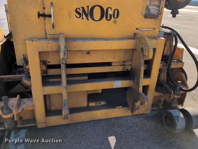 image for item EG2740 2009 Wausau MP-3D snow blower